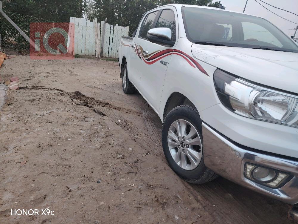 تويوتا هايلوكس